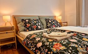 City Center Apartments - Měšťanský dům Minoritská II